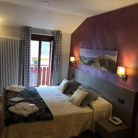 Berlinghera Hotel 2*