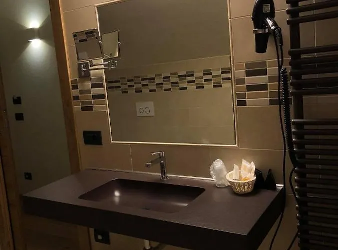 Berlinghera Hotel 2*